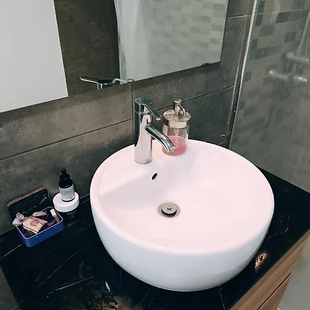 Daire Amplia Y Luminosa En El Centro De