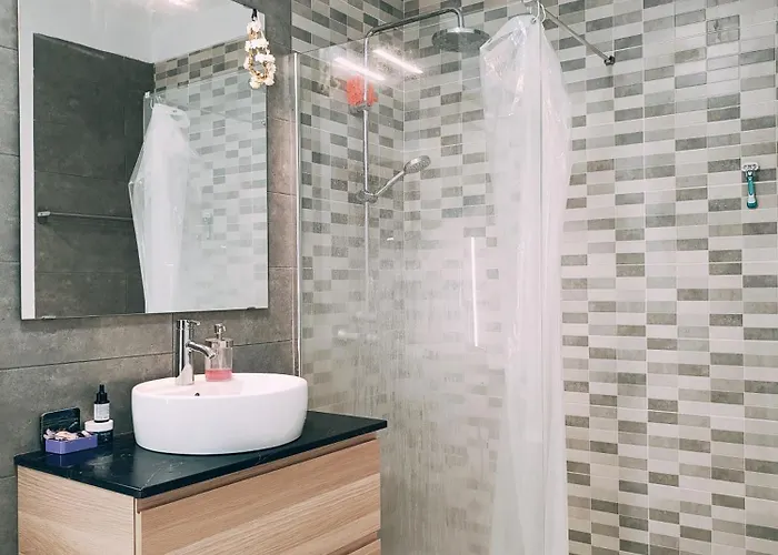 Amplia Y Luminosa En El Centro De Appartamento